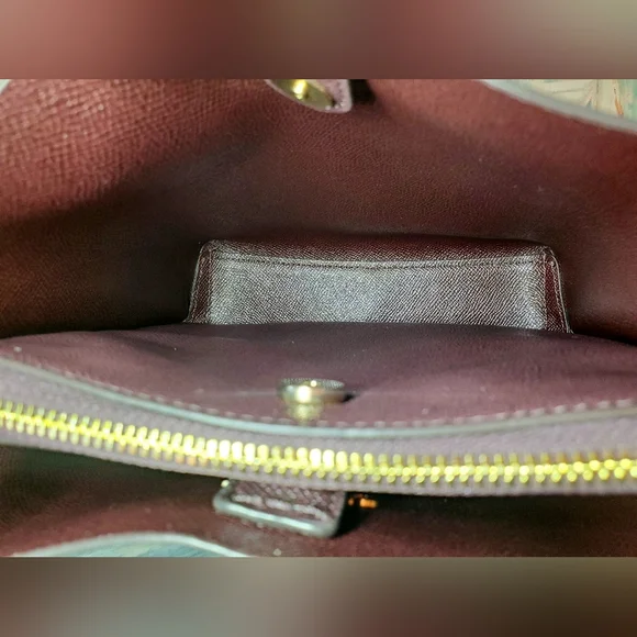 Coach Mollie Bucket Bag 22 Wine/Gold Crossbody Bag NWOT - Picture 13 of 14